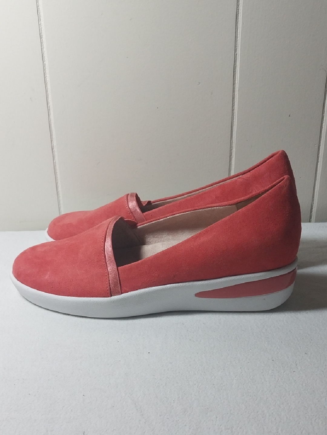 Kenneth Cole Reaction Fay Sneaker Women's Size 8 Sneakers